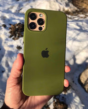 Load image into Gallery viewer, Silicone Case PICKLE GREEN
